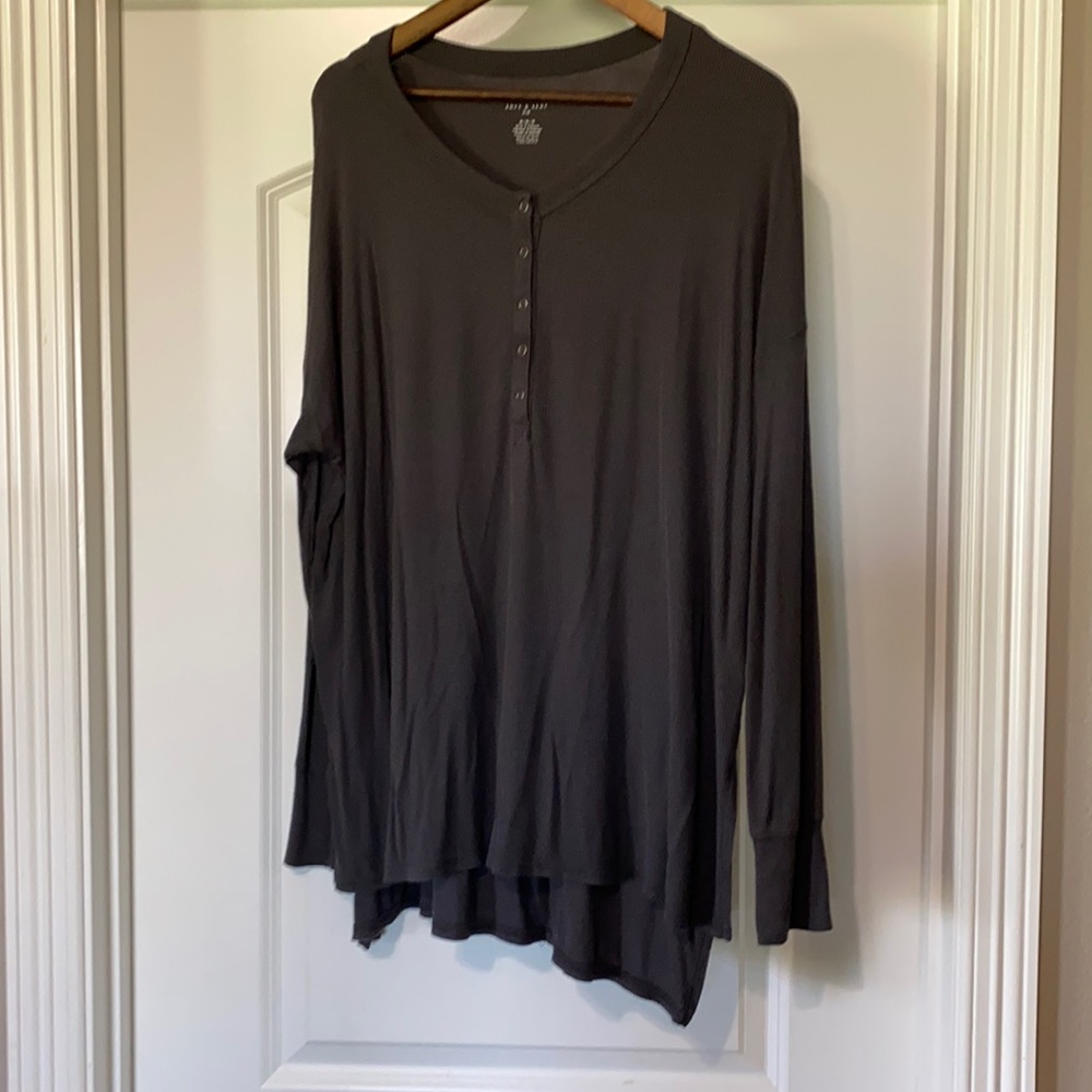 american eagle long sleeved ribbed top